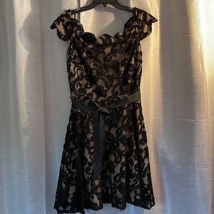 Betsy & Adam Black Lace Dresss Size 12